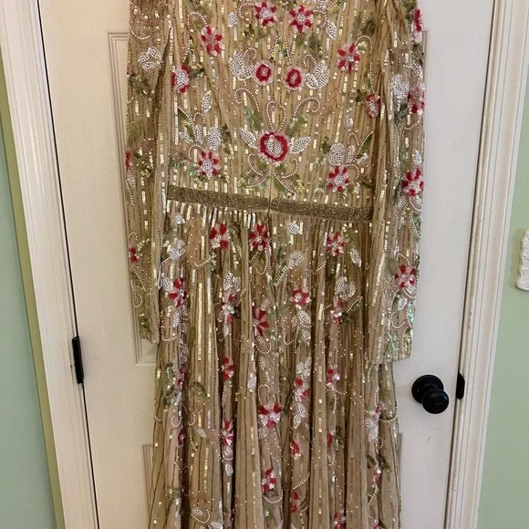 Gorgeous Sequined Mac Duggal dress. Brand new. Never worn. - Picture 2 of 4
